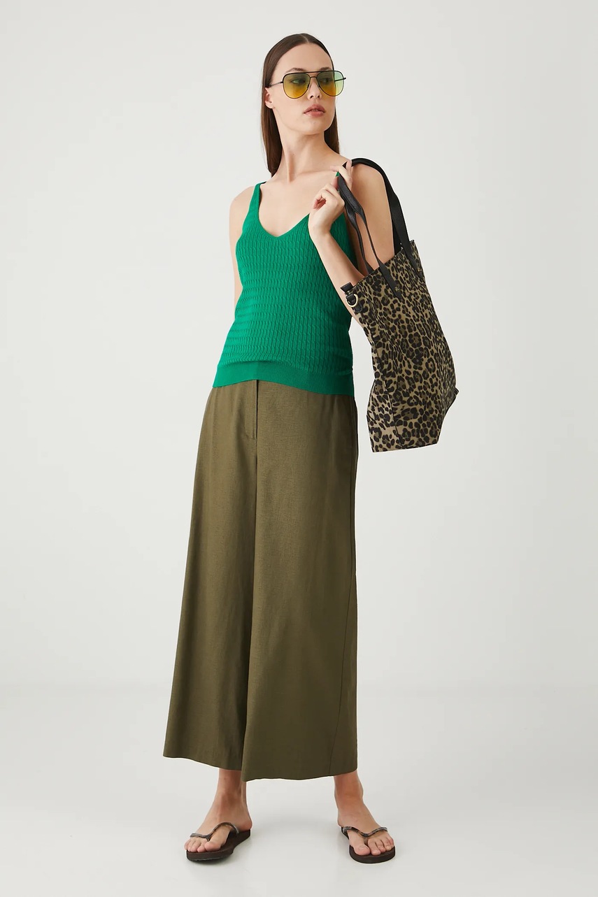 Топ Medicine цвет зелёный