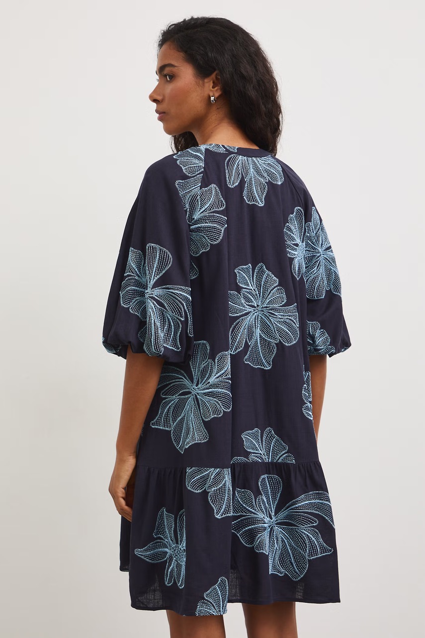 Medicine розкльошена сукня з льоном