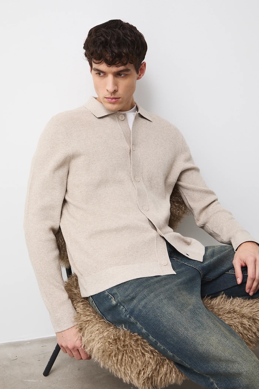 Medicine cardigan culoarea bej