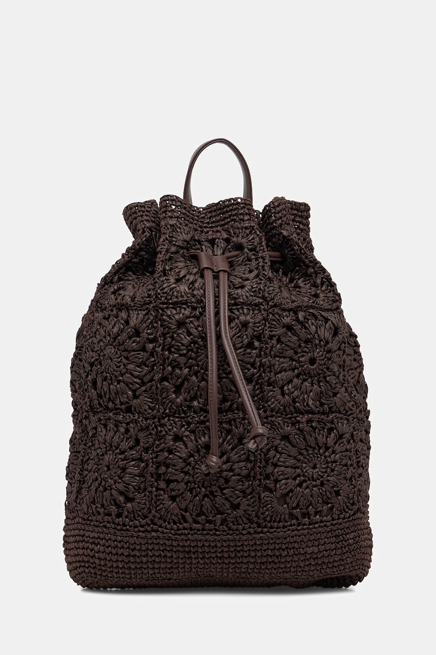 Practic pentru femei rucsac – selecție de la Medicine