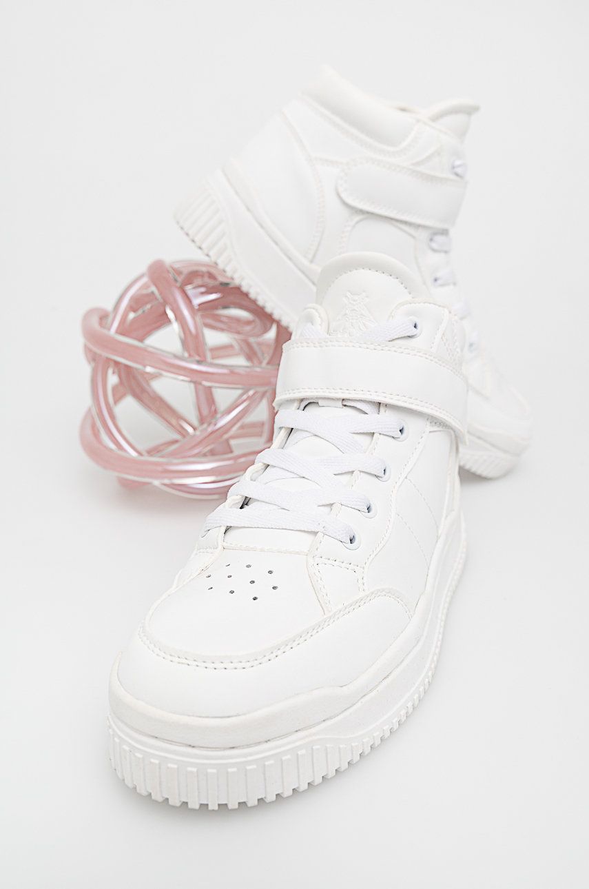 Medicine sneakers culoarea alb