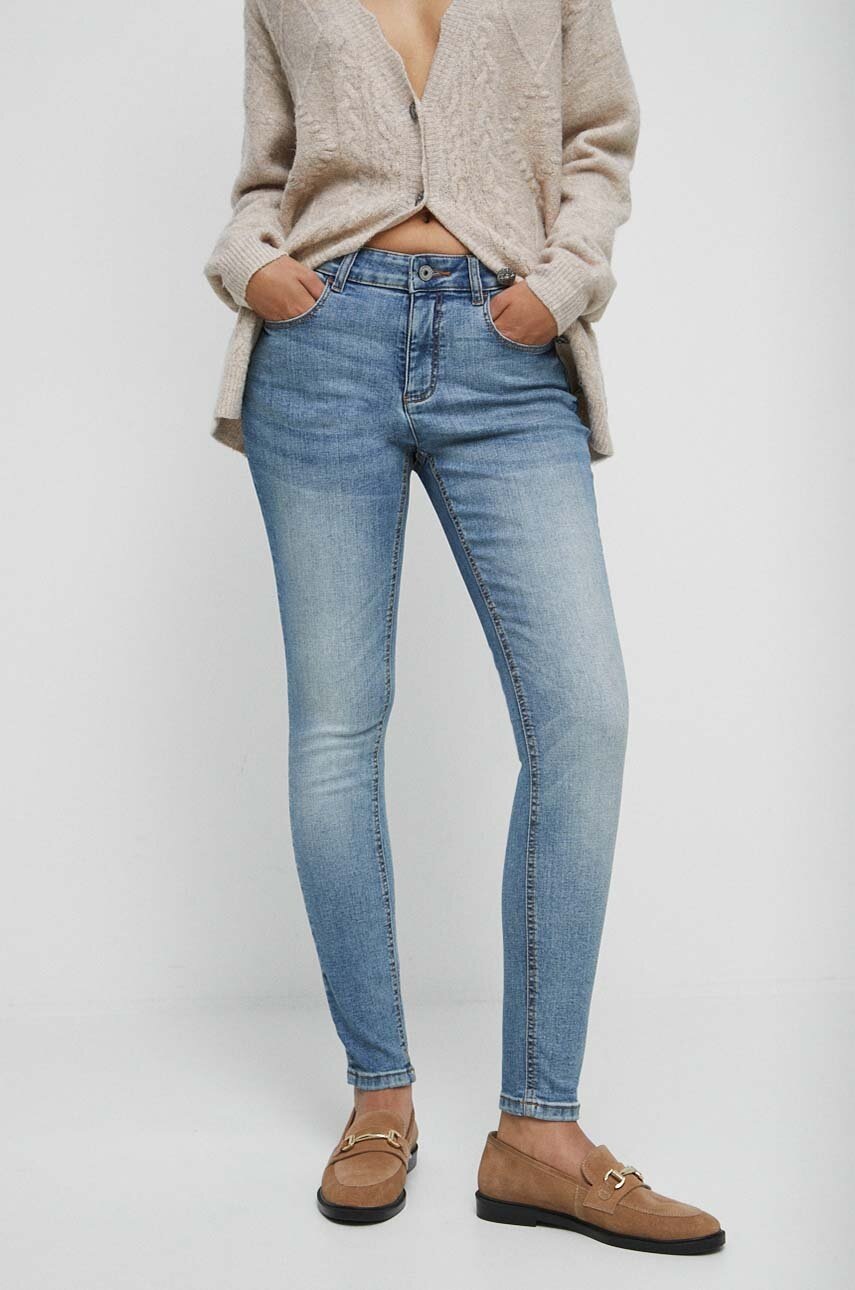 Așteaptă imaginea pentru produs