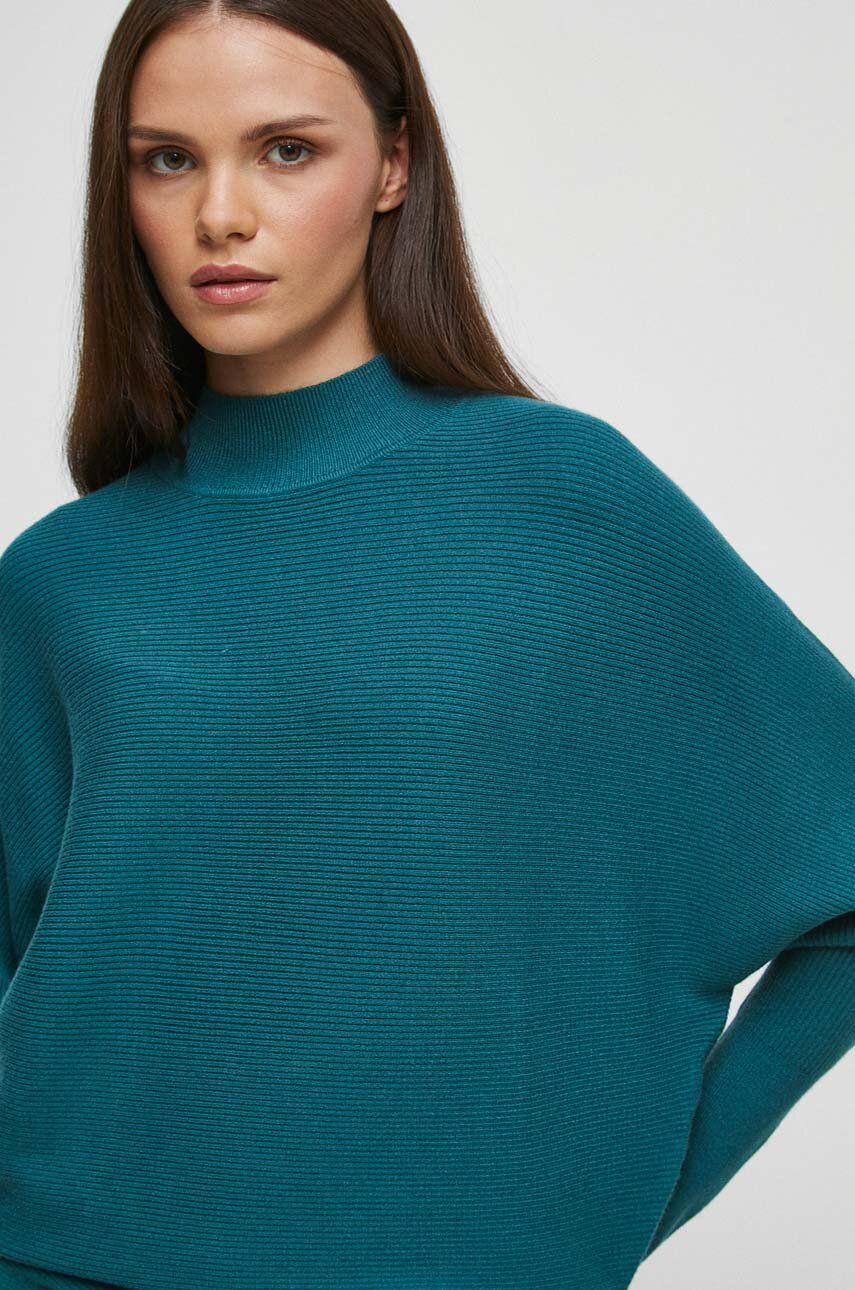 Medicine pulover femei, culoarea verde, light, cu turtleneck