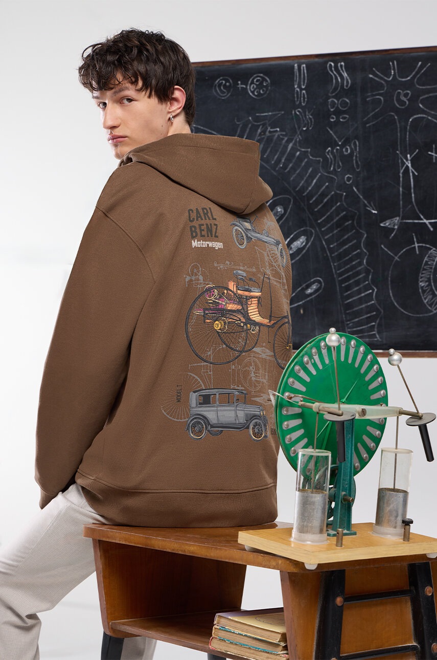 Medicine bluza barbati, culoarea maro, cu glugă, cu imprimeu