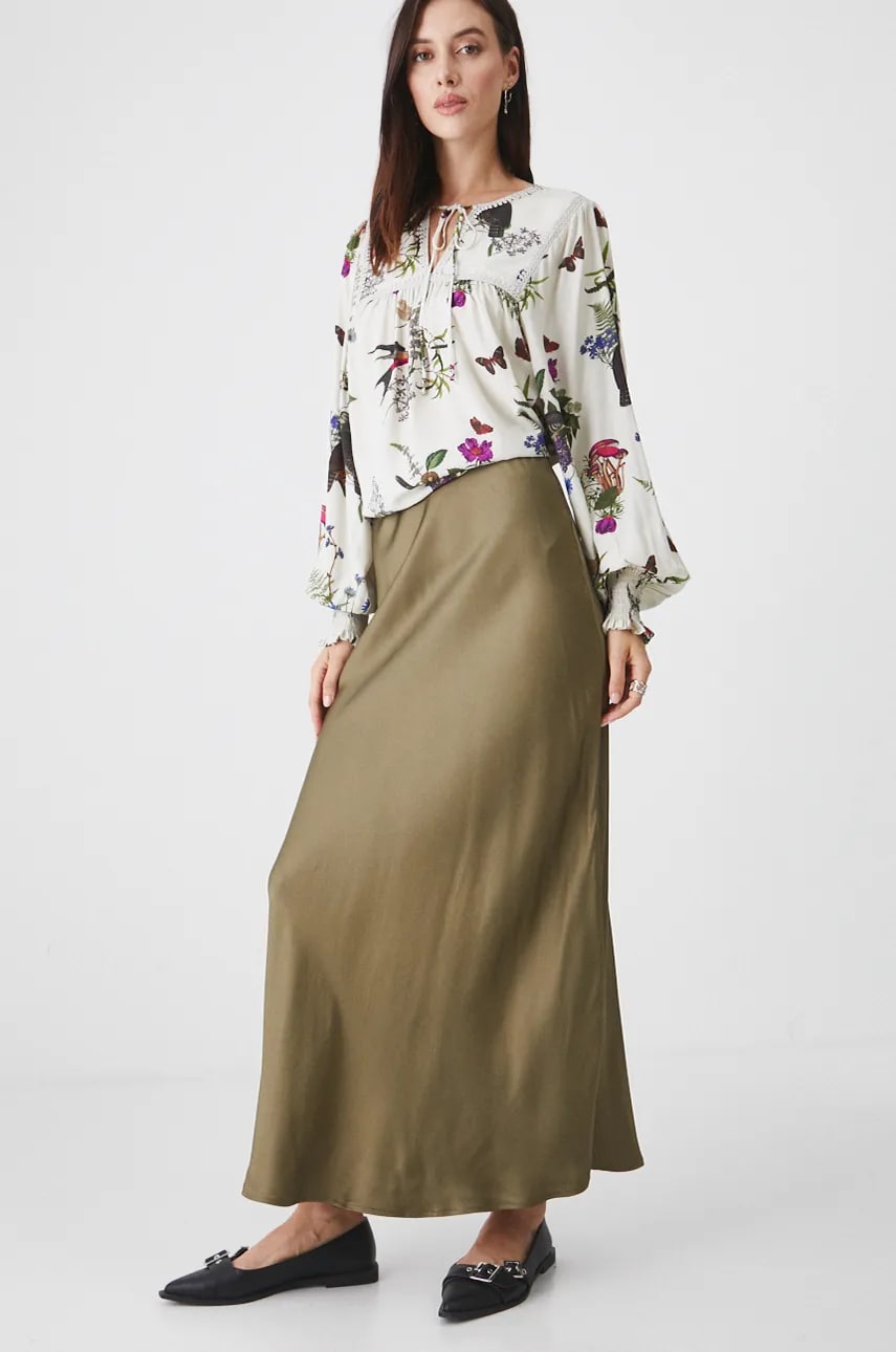 Medicine fusta culoarea verde, maxi, evazati Medicine fusta culoarea verde, maxi, evazati