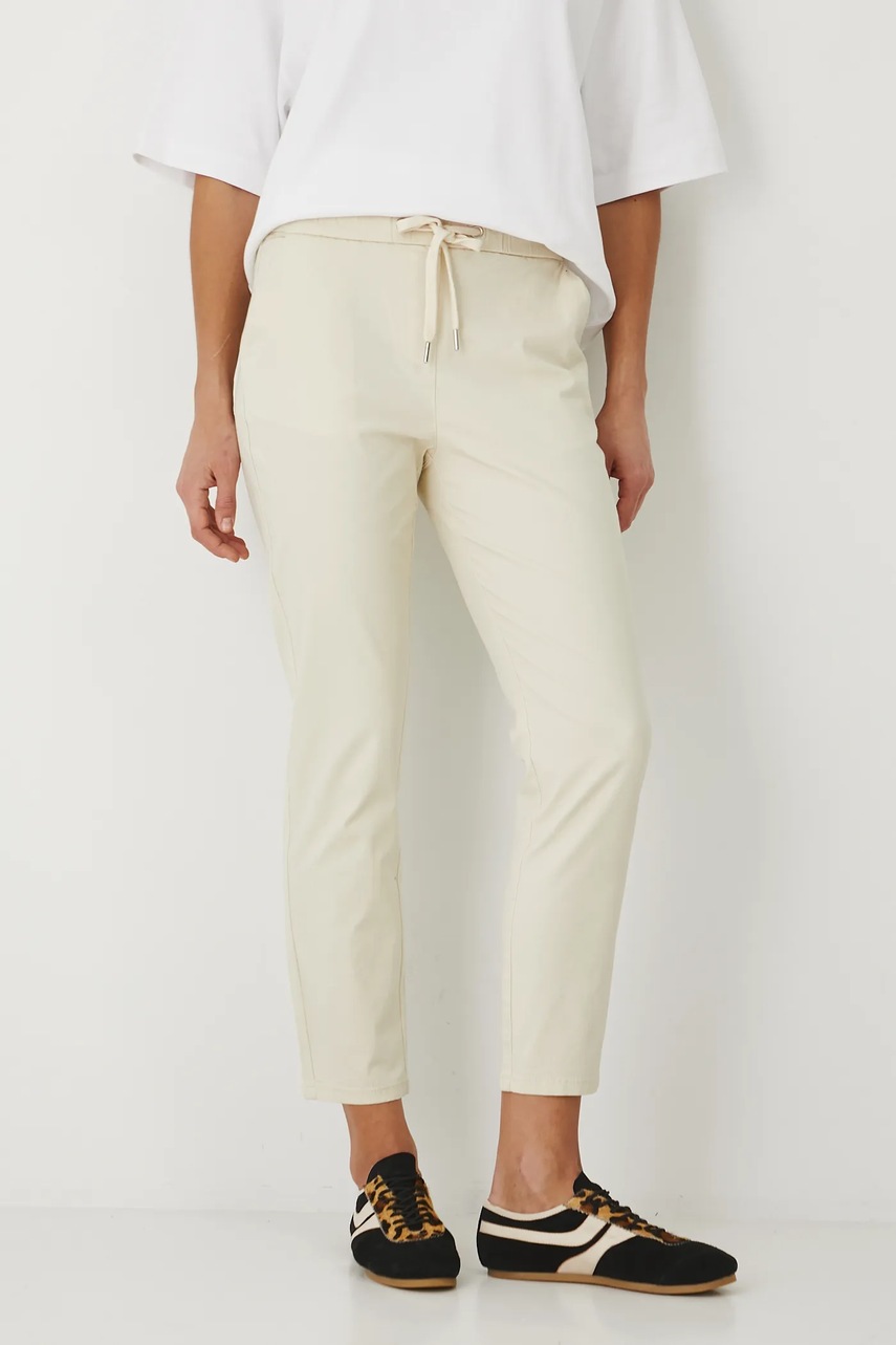 Medicine pantaloni femei, culoarea negru, fason chinos, medium waist