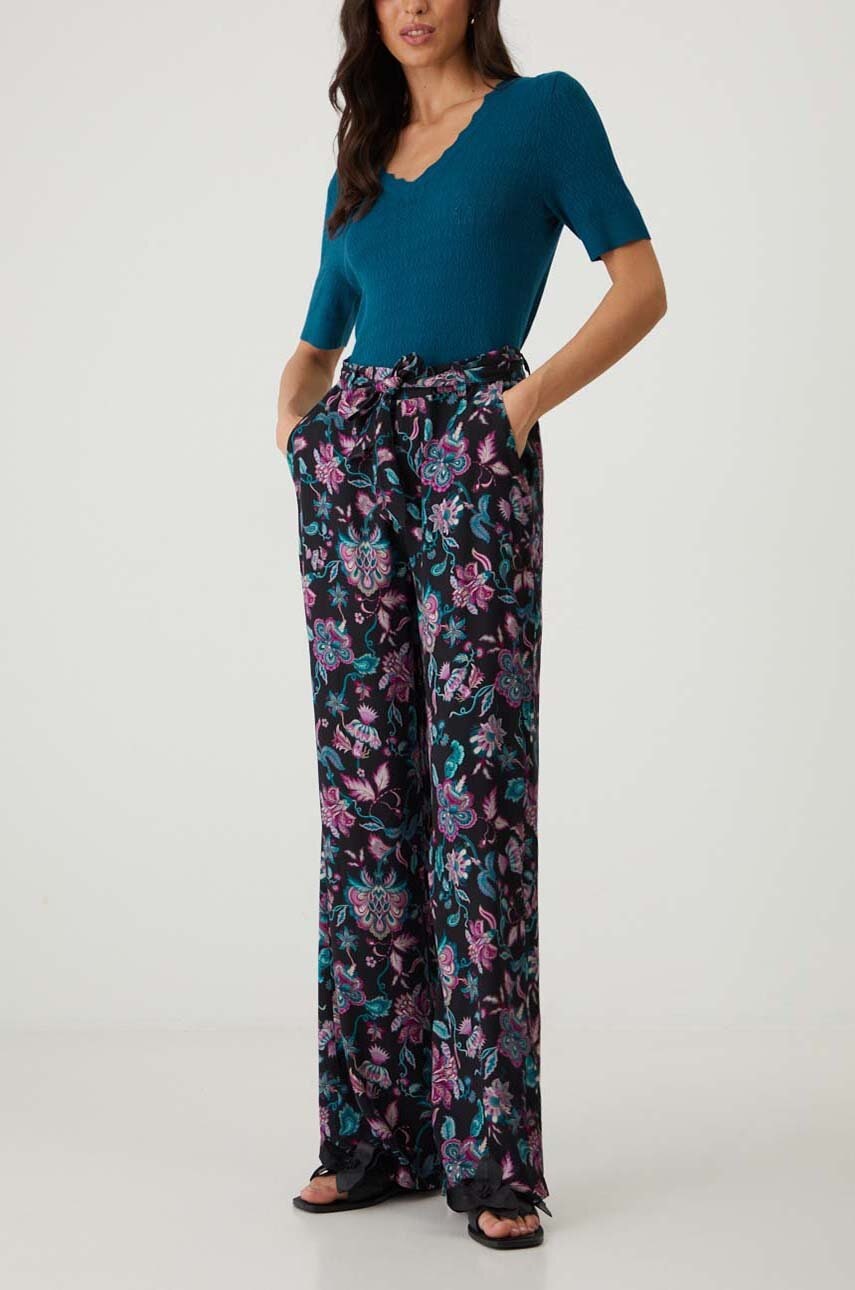 Medicine pantaloni femei, culoarea negru, lat, medium waist