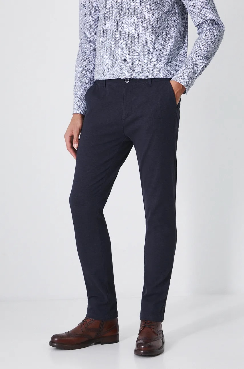 Medicine pantaloni barbati, culoarea albastru marin, cu fason chinos Medicine pantaloni barbati, culoarea albastru marin, cu fason chinos