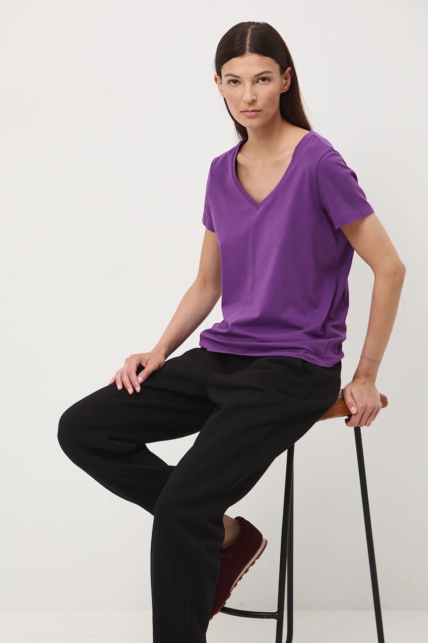 Medicine tricou culoarea violet