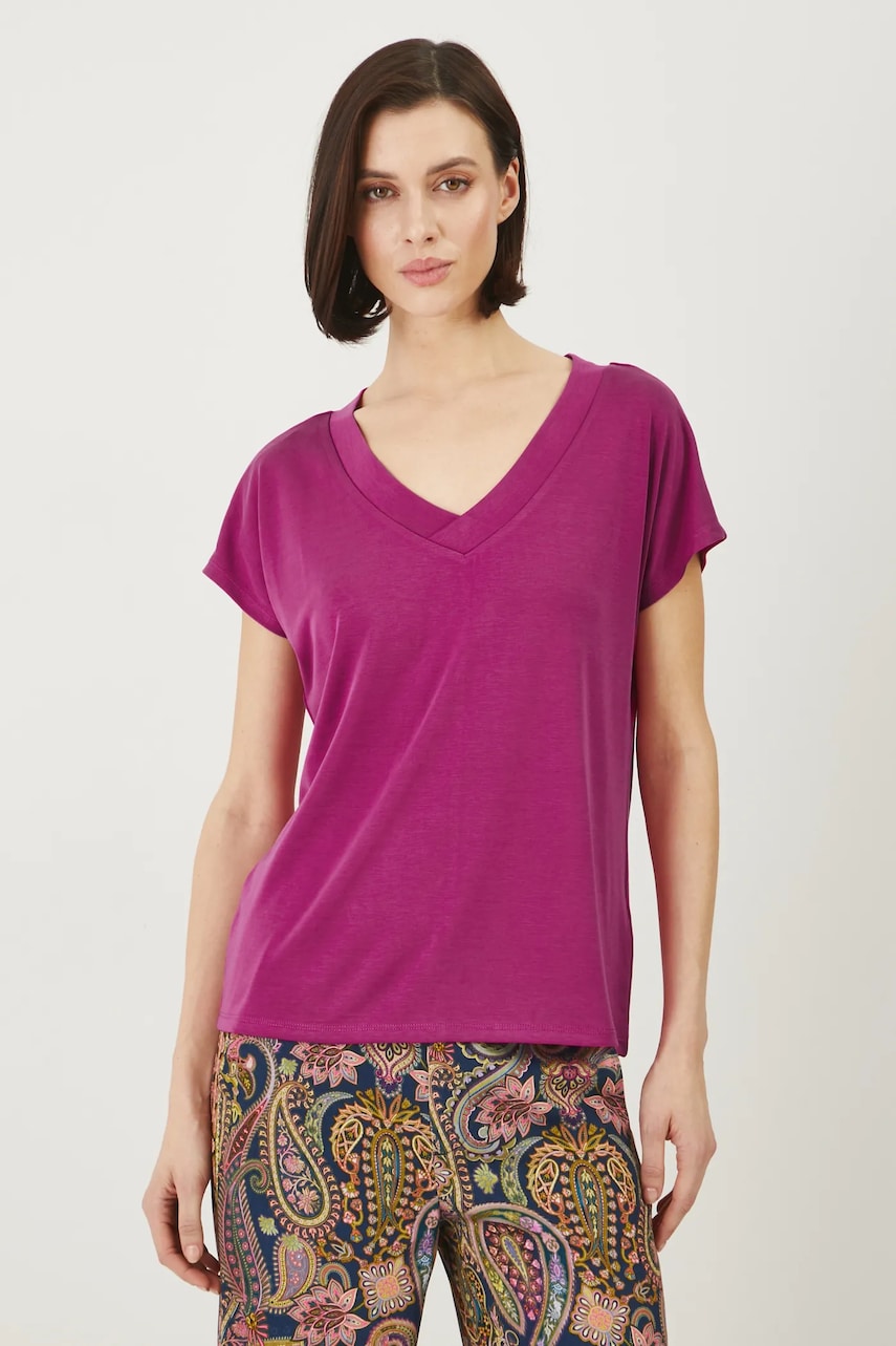Medicine tricou culoarea violet
