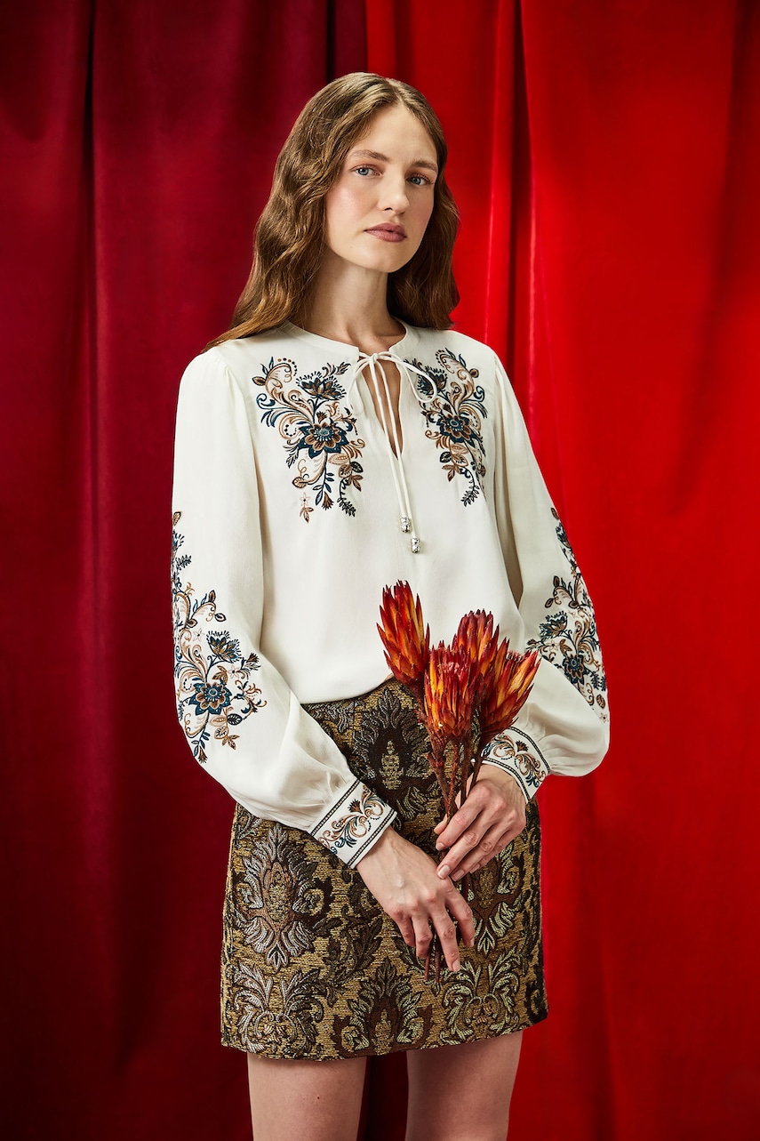 Medicine bluza culoarea bej, cu imprimeu