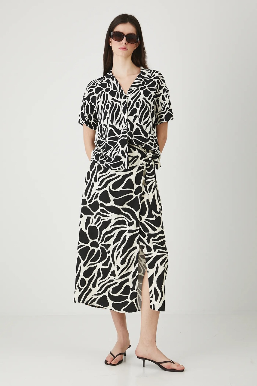 Блузка Medicine цвет чёрный узор