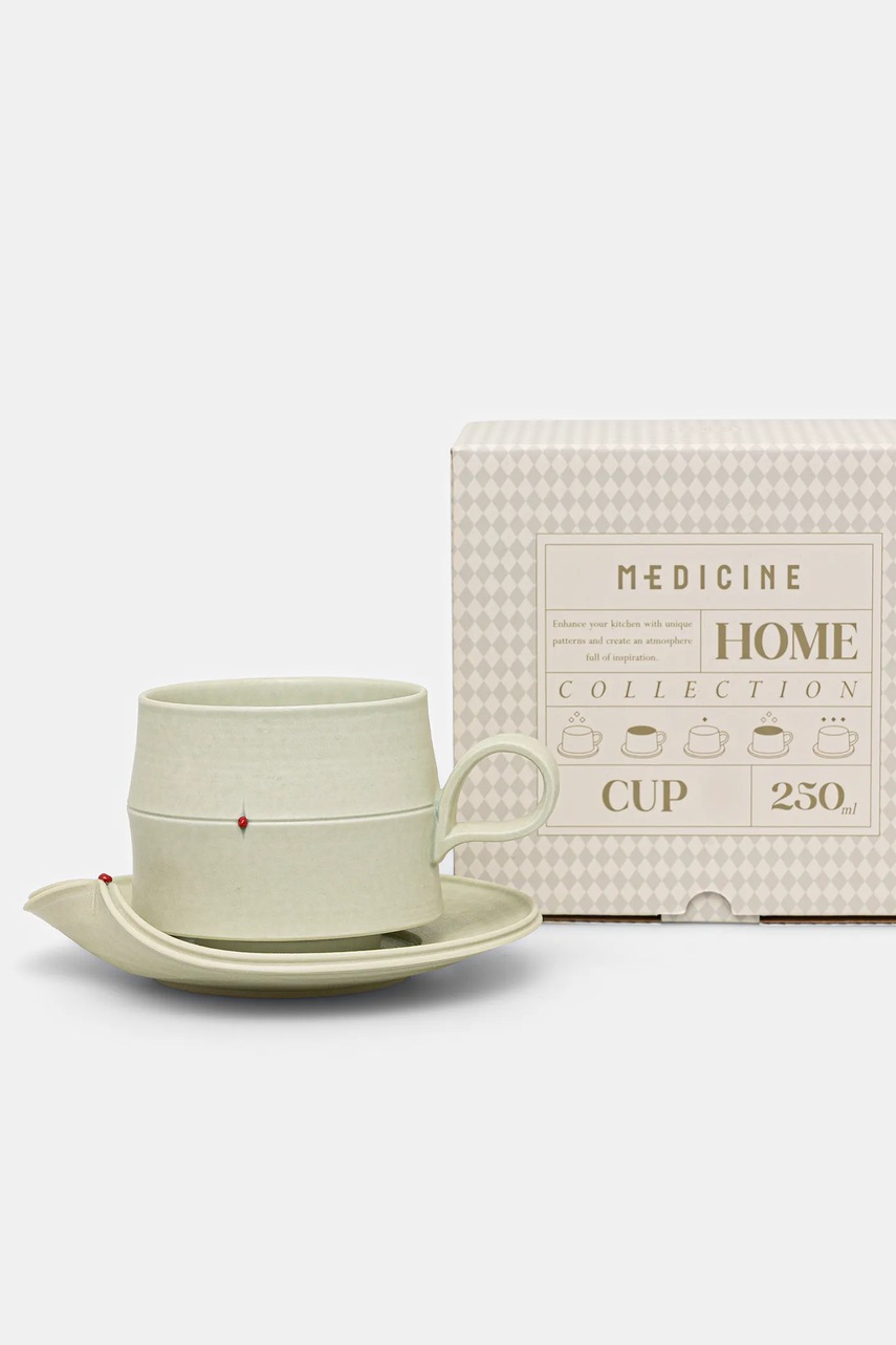 Φλιτζάνι και πιατάκι Medicine χρώμα: πράσινο φωτογραφία