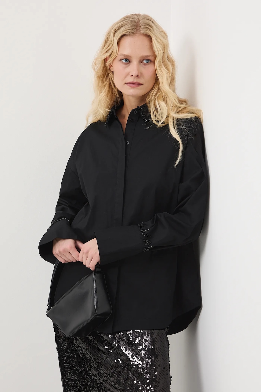 Medicine camasa culoarea negru, cu guler clasic, relaxed