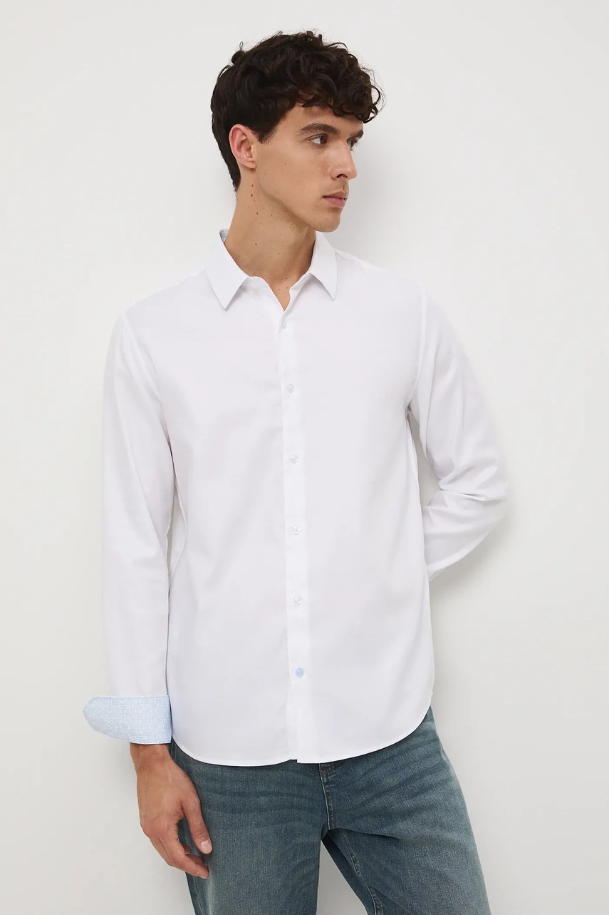 Хлопковая рубашка Medicine цвет белый regular итальянский воротник