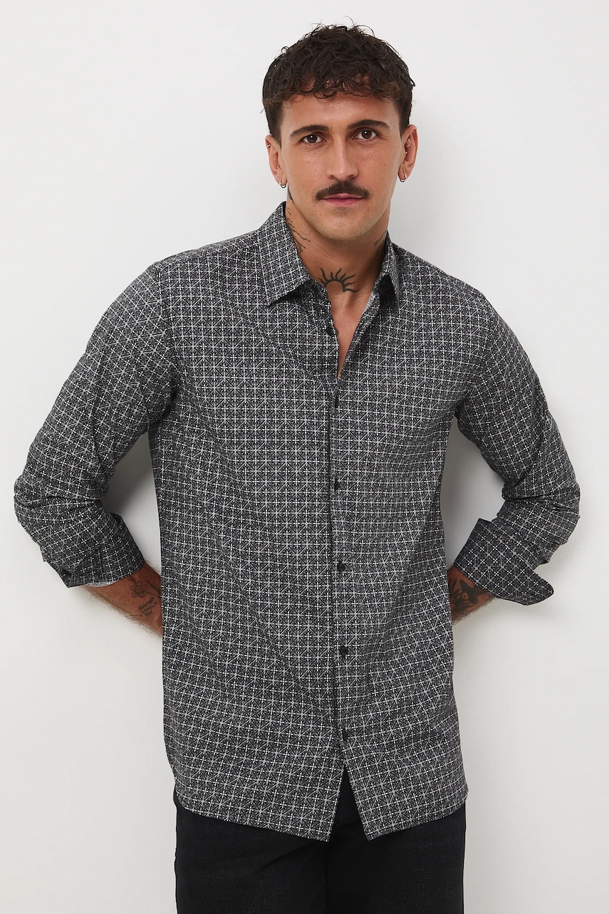 Medicine camasa culoarea negru, cu guler clasic, slim