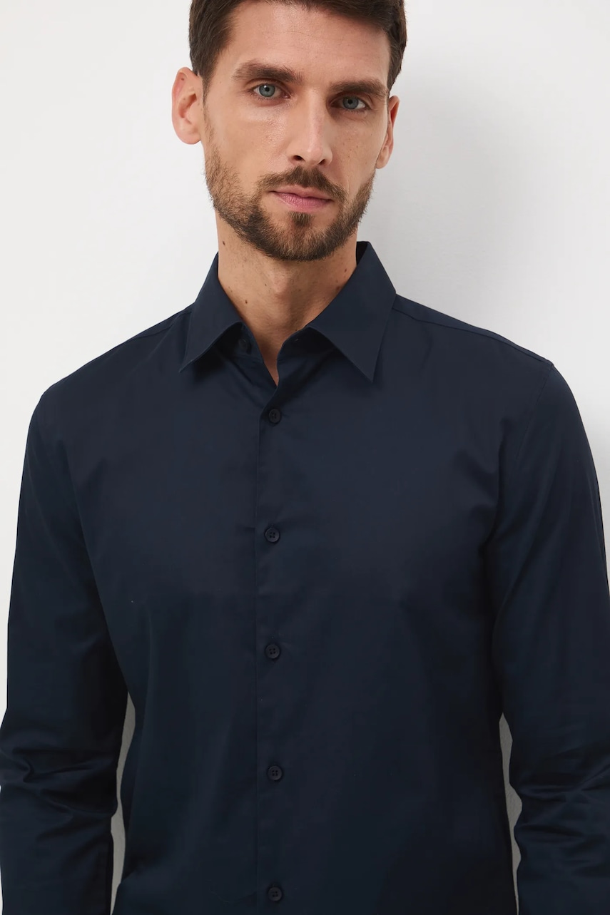 Medicine camasa culoarea albastru marin, cu guler clasic, slim