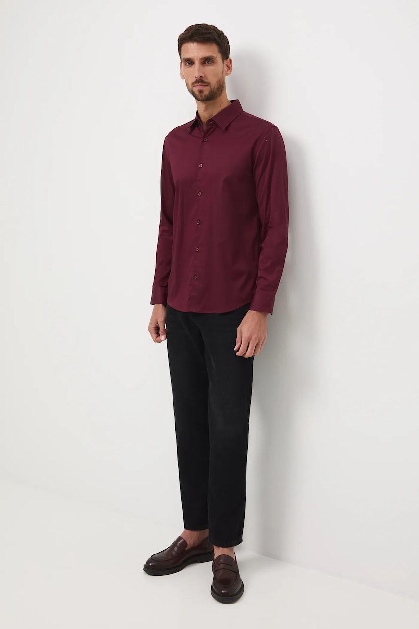 Medicine camasa culoarea bordo, cu guler clasic, slim