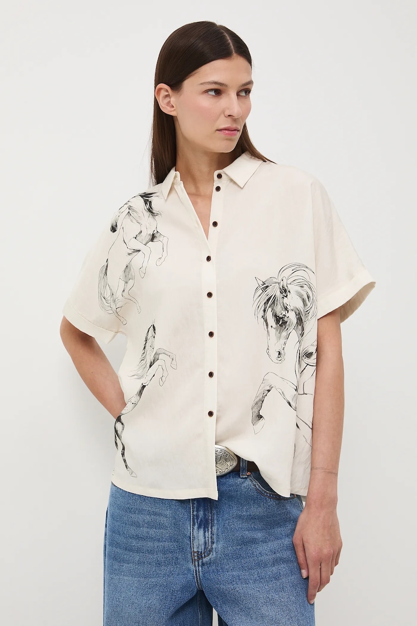 Medicine camasa culoarea bej