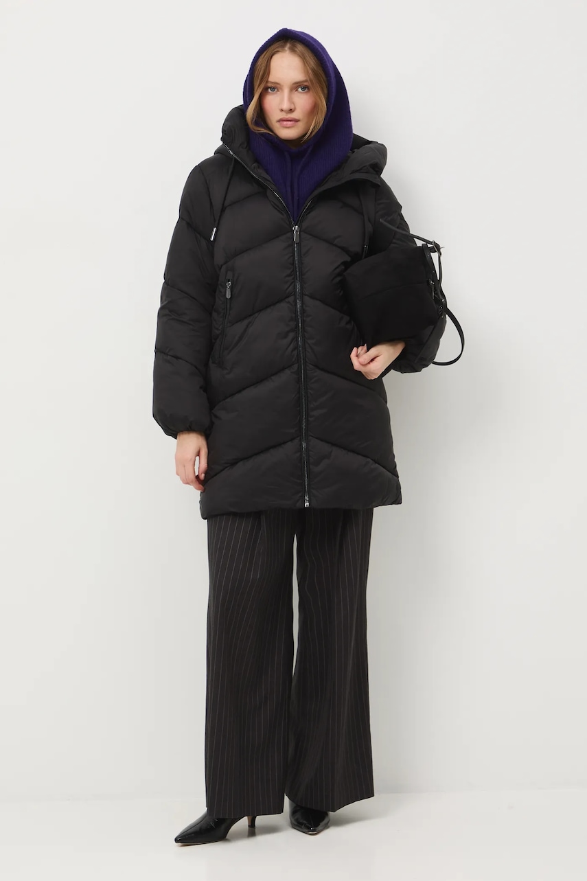 Medicine palton culoarea negru