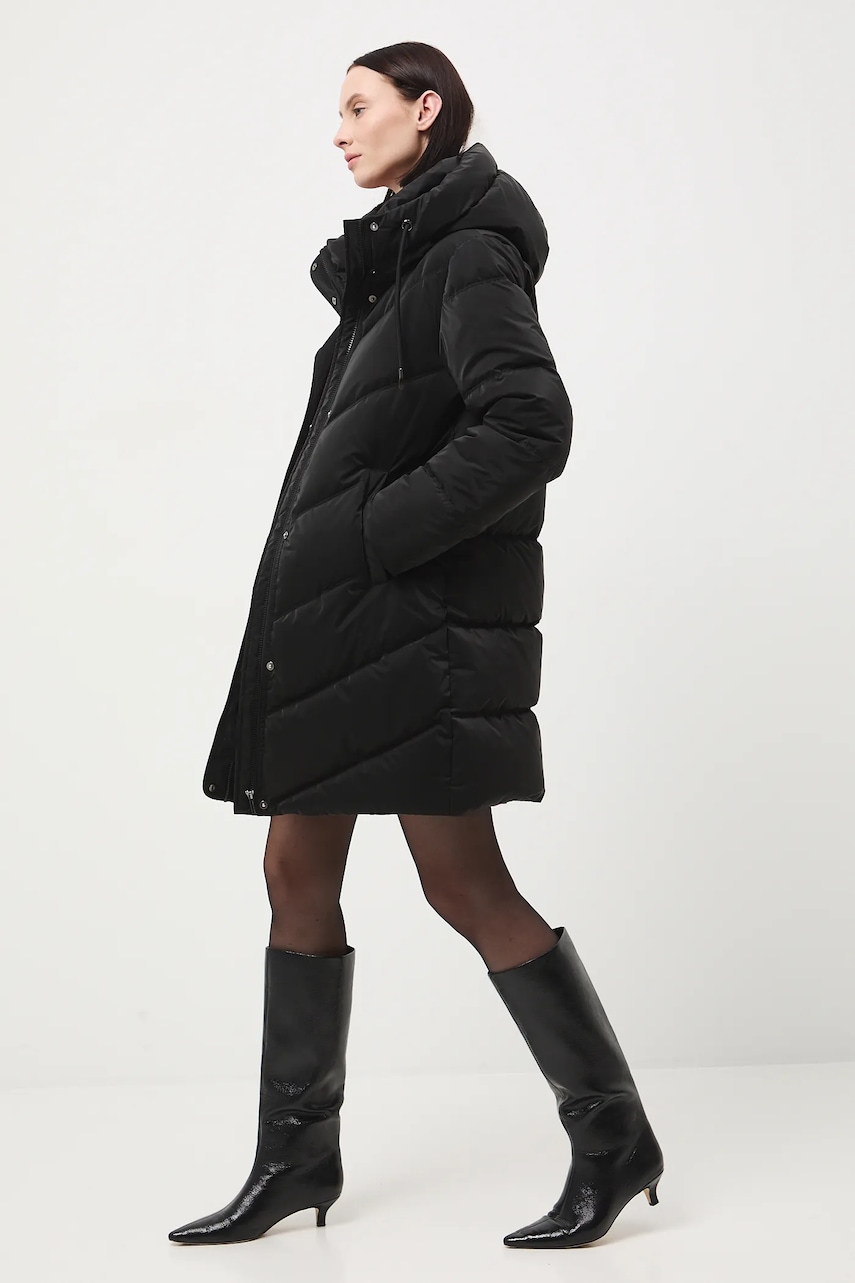 Medicine palton culoarea negru