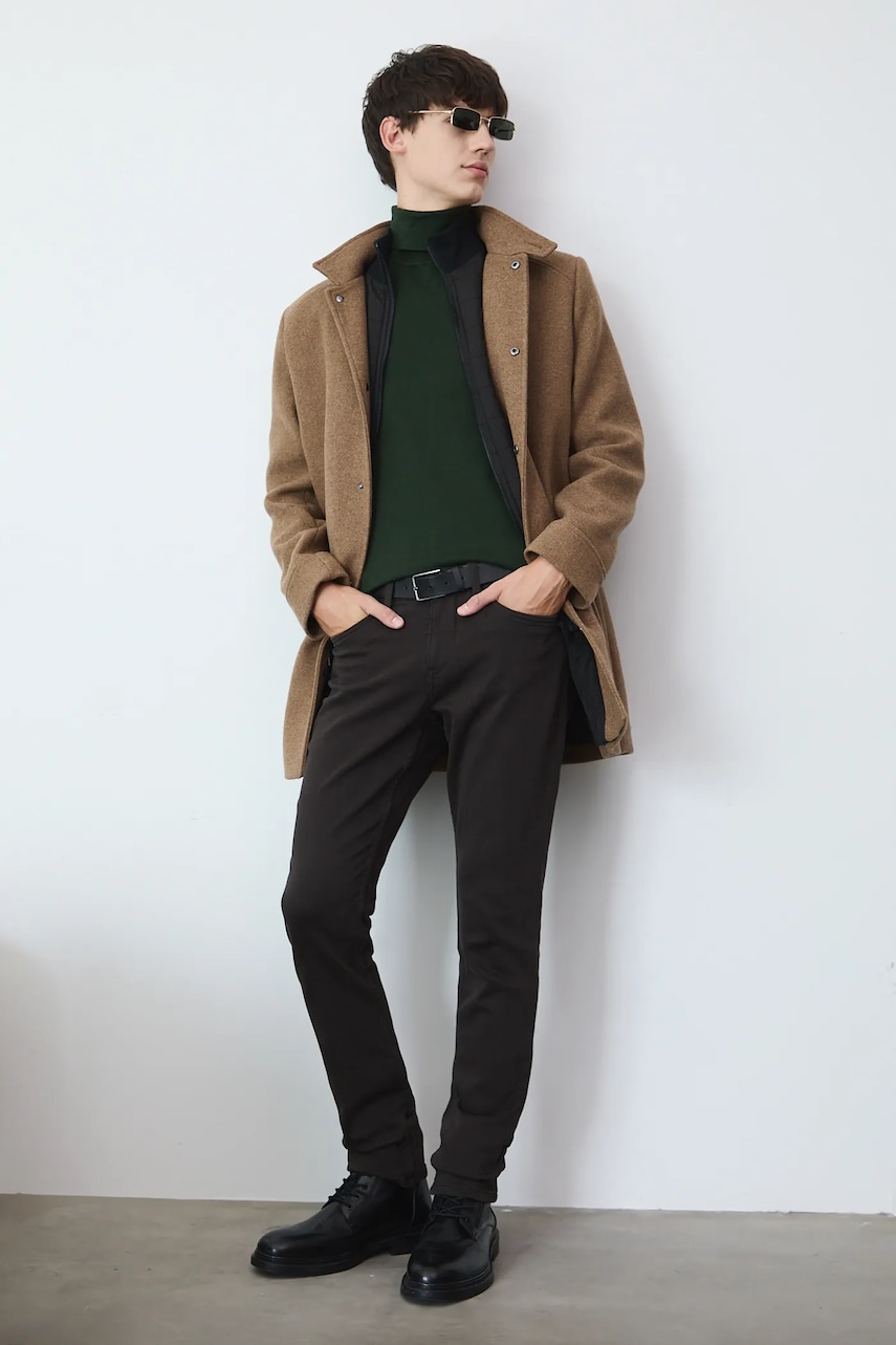 Medicine palton culoarea maro