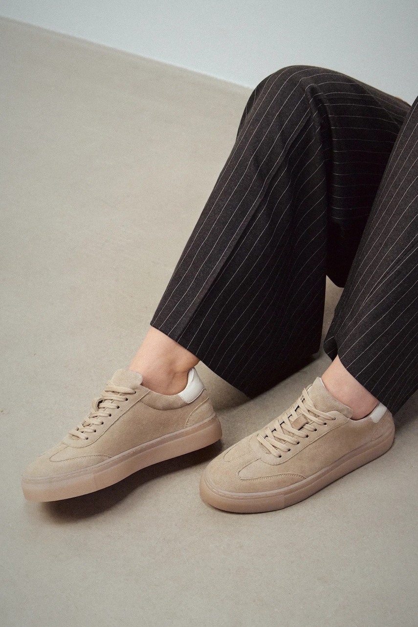 Medicine sneakers din piele întoarsă culoarea bej