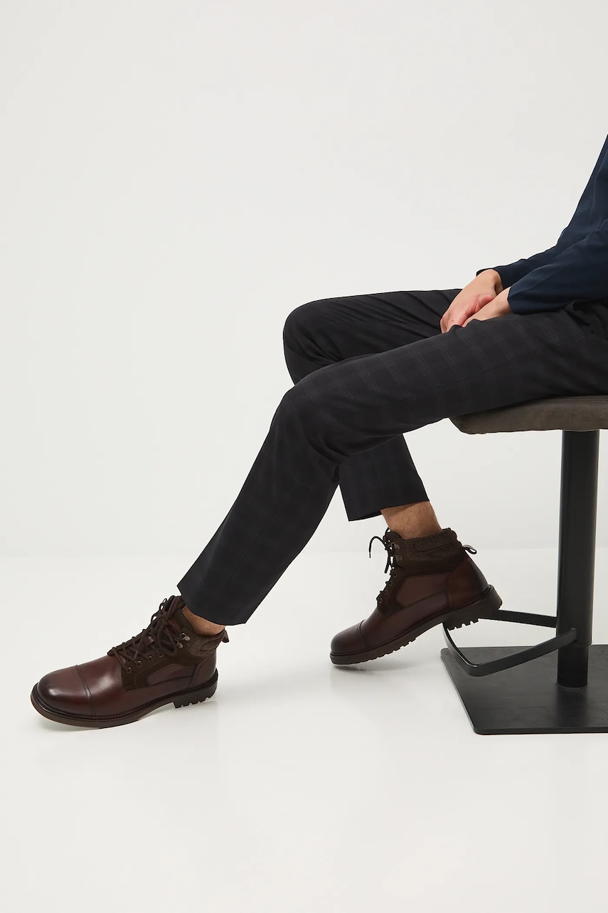 Medicine cizme înalte din piele culoarea maro