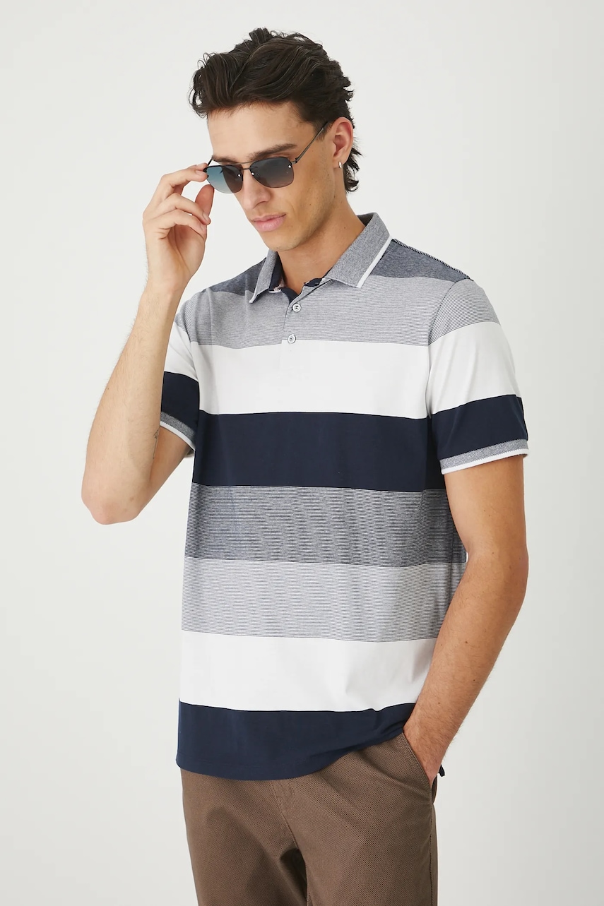 Medicine tricou polo culoarea bleumarin, cu imprimeu