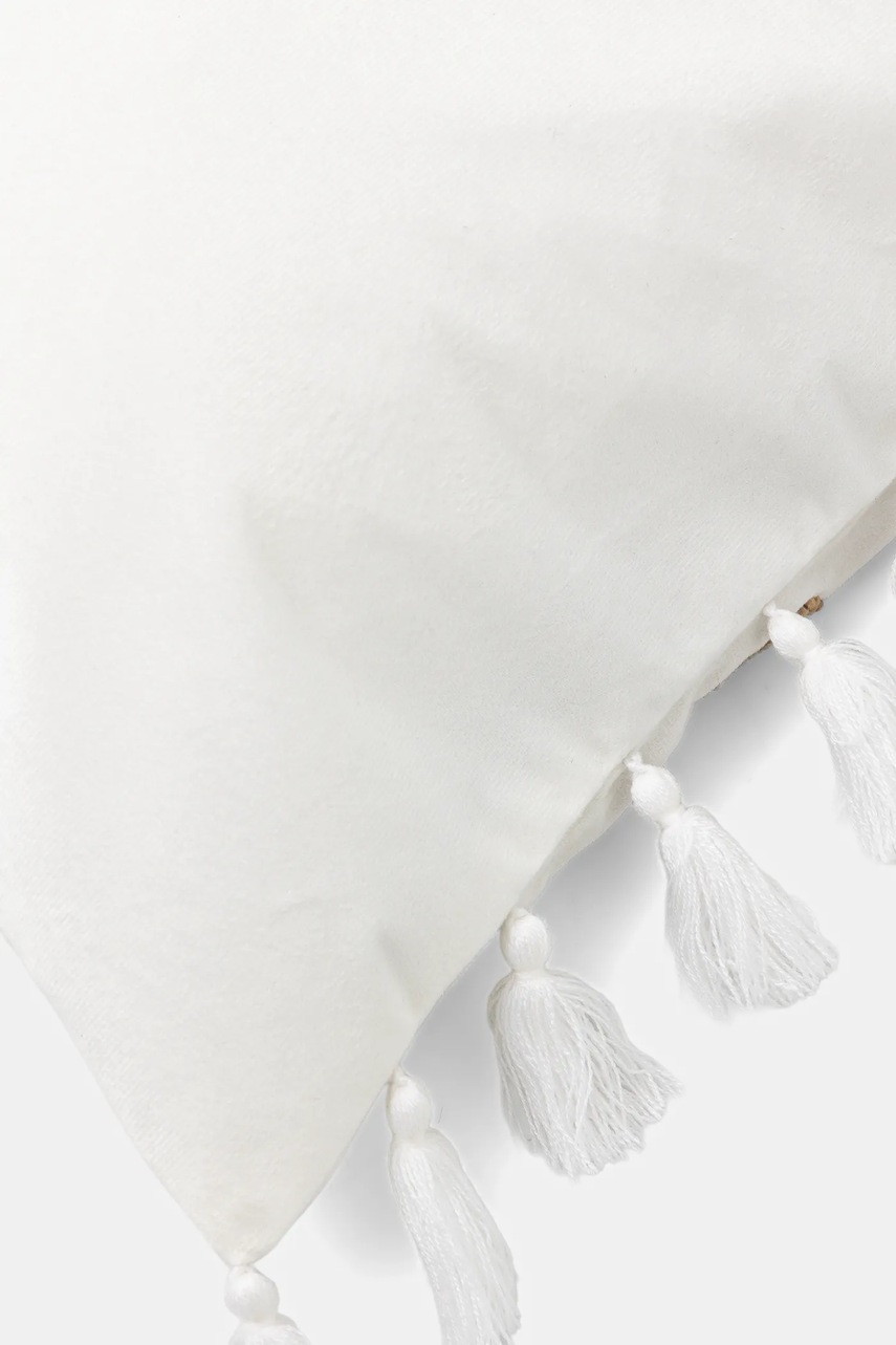 Декоративная наволочка для подушки Medicine цвет бежевый