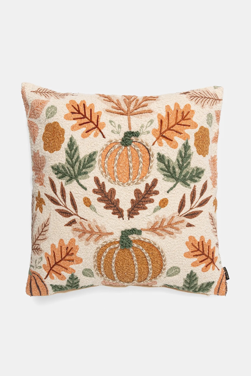 Medicine fata de perna decorativa