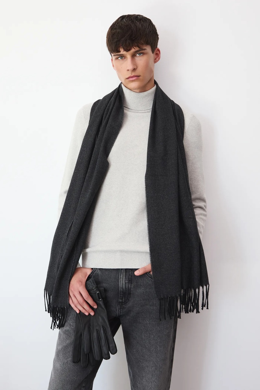 Medicine sal culoarea gri