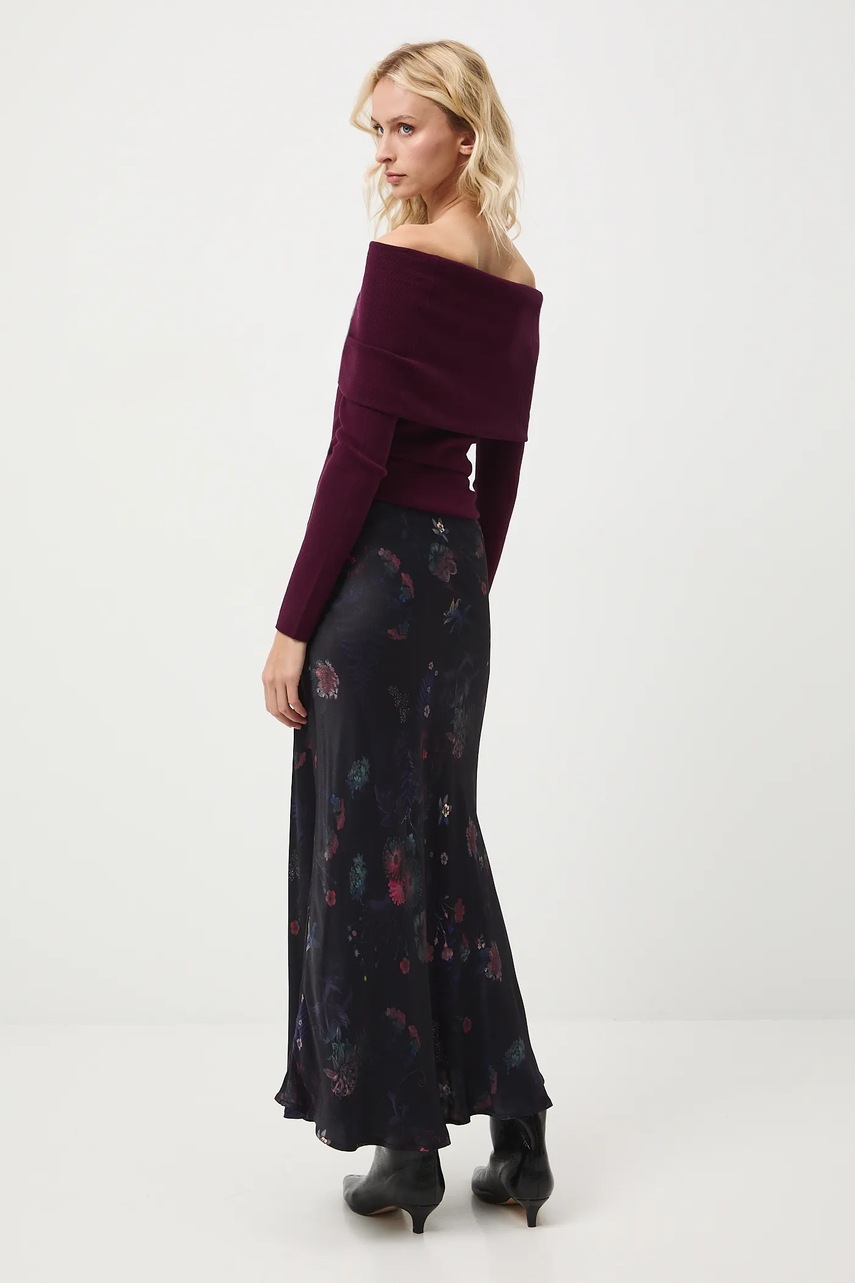 Medicine fusta culoarea negru, maxi, evazati