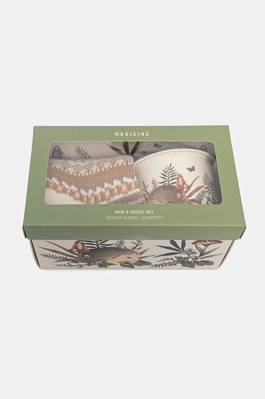 Medicine set cadou: cană și șosete