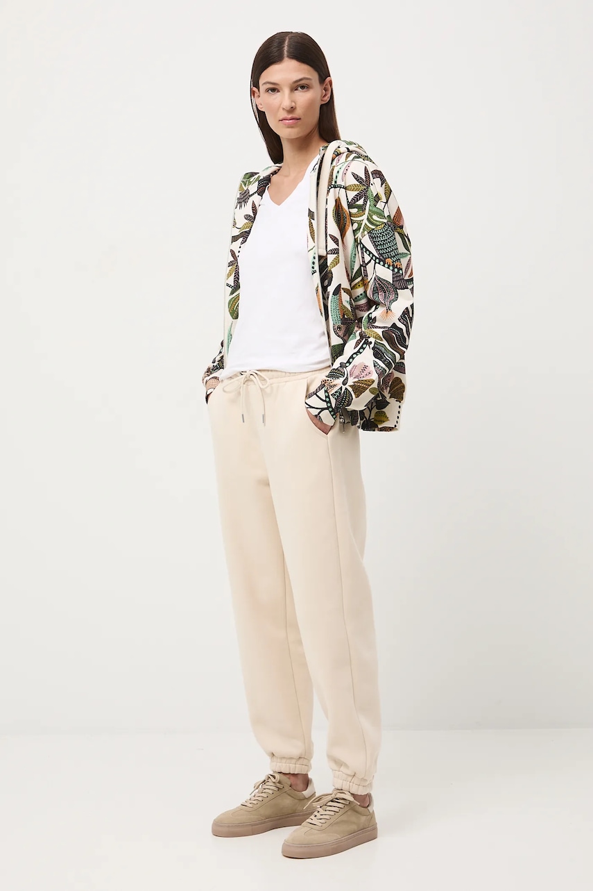 Medicine pantaloni de trening culoarea bej, neted