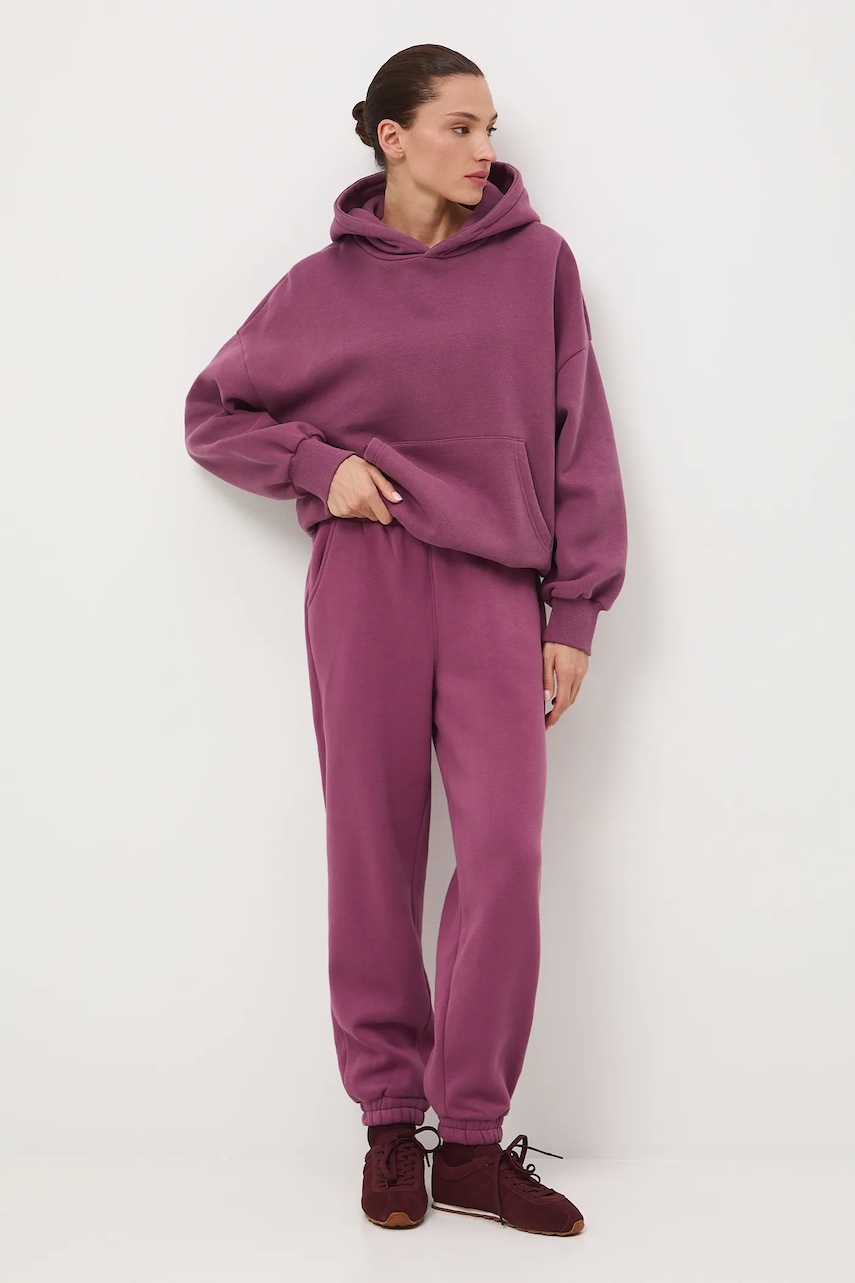 Medicine pantaloni de trening culoarea violet, neted