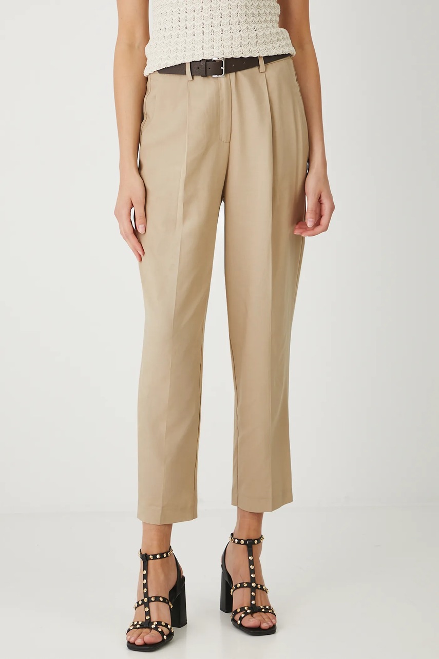 Брюки с примесью льна Medicine цвет бежевый chinos средняя посадка