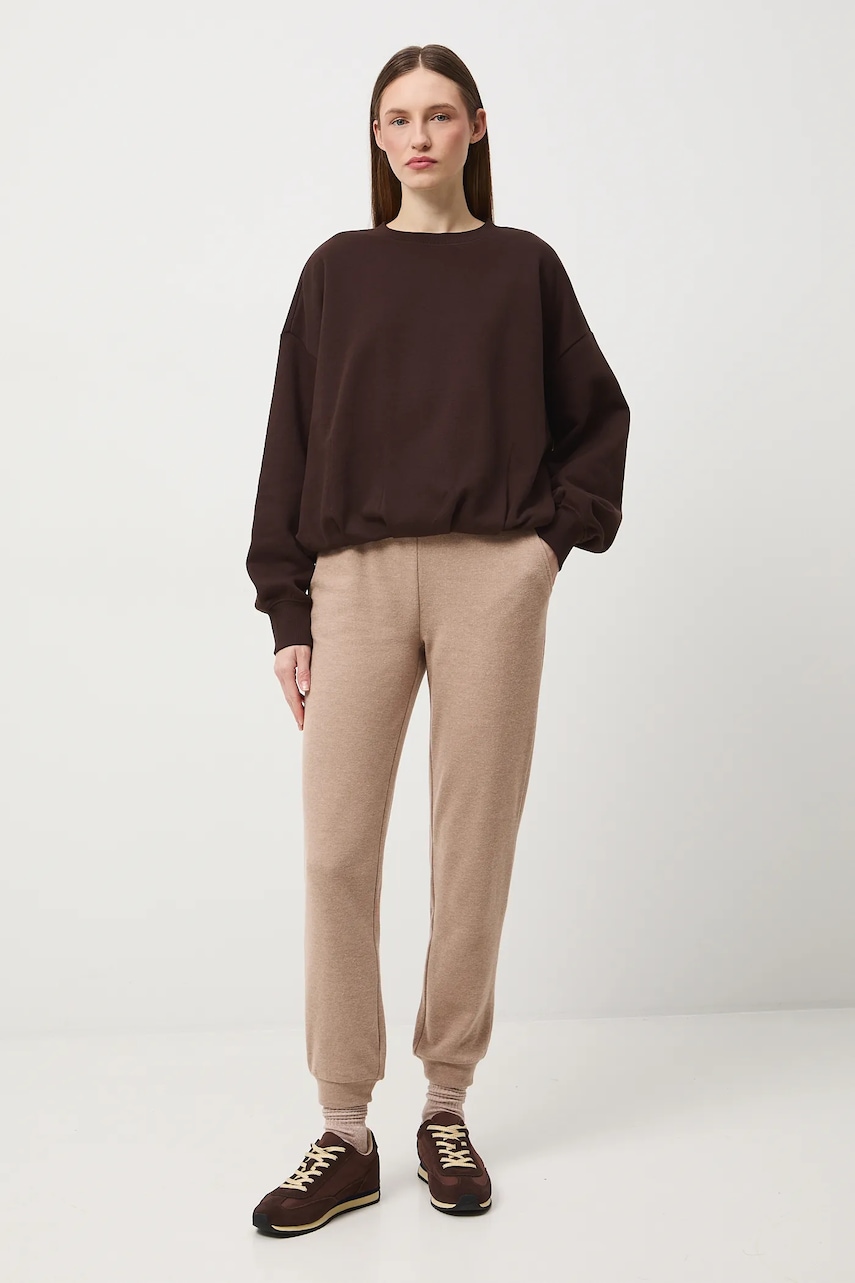 Medicine pantaloni de trening culoarea bej, melanj