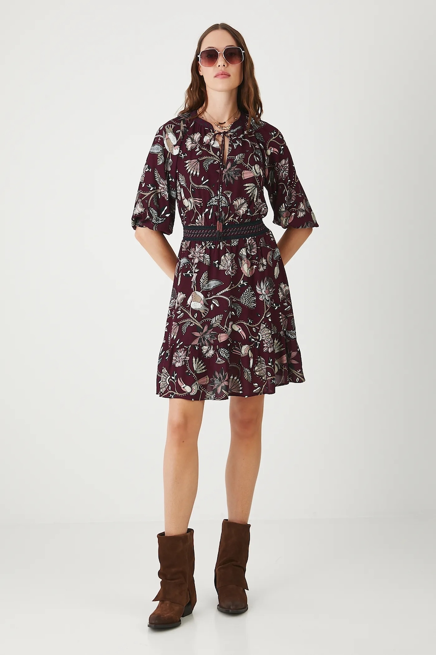 Medicine rochie culoarea bordo, mini, evazați