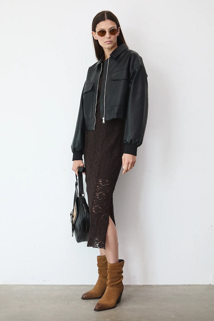 Medicine rochie culoarea maro, midi, mulata