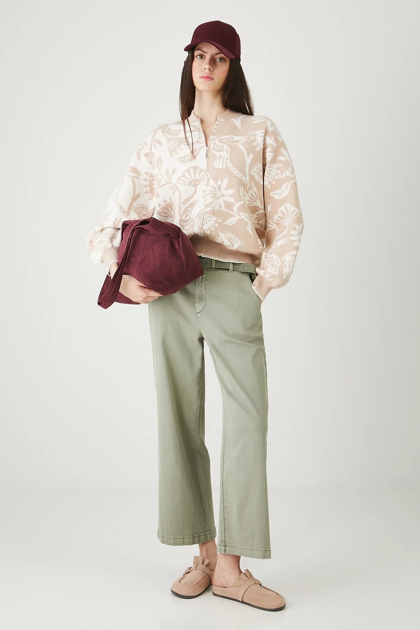 Джемпер Medicine цвет бежевый лёгкий