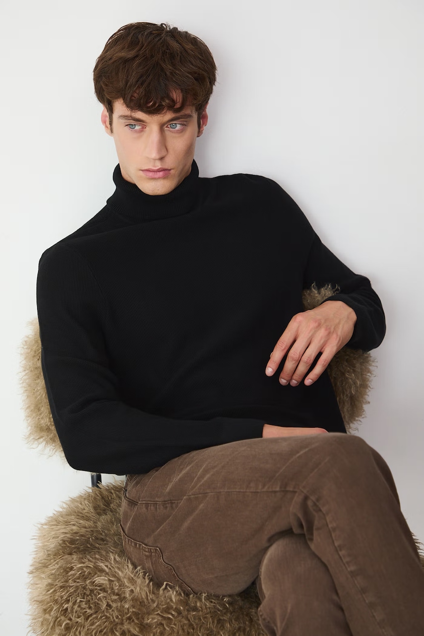 Medicine pulover de bumbac culoarea negru, cu guler