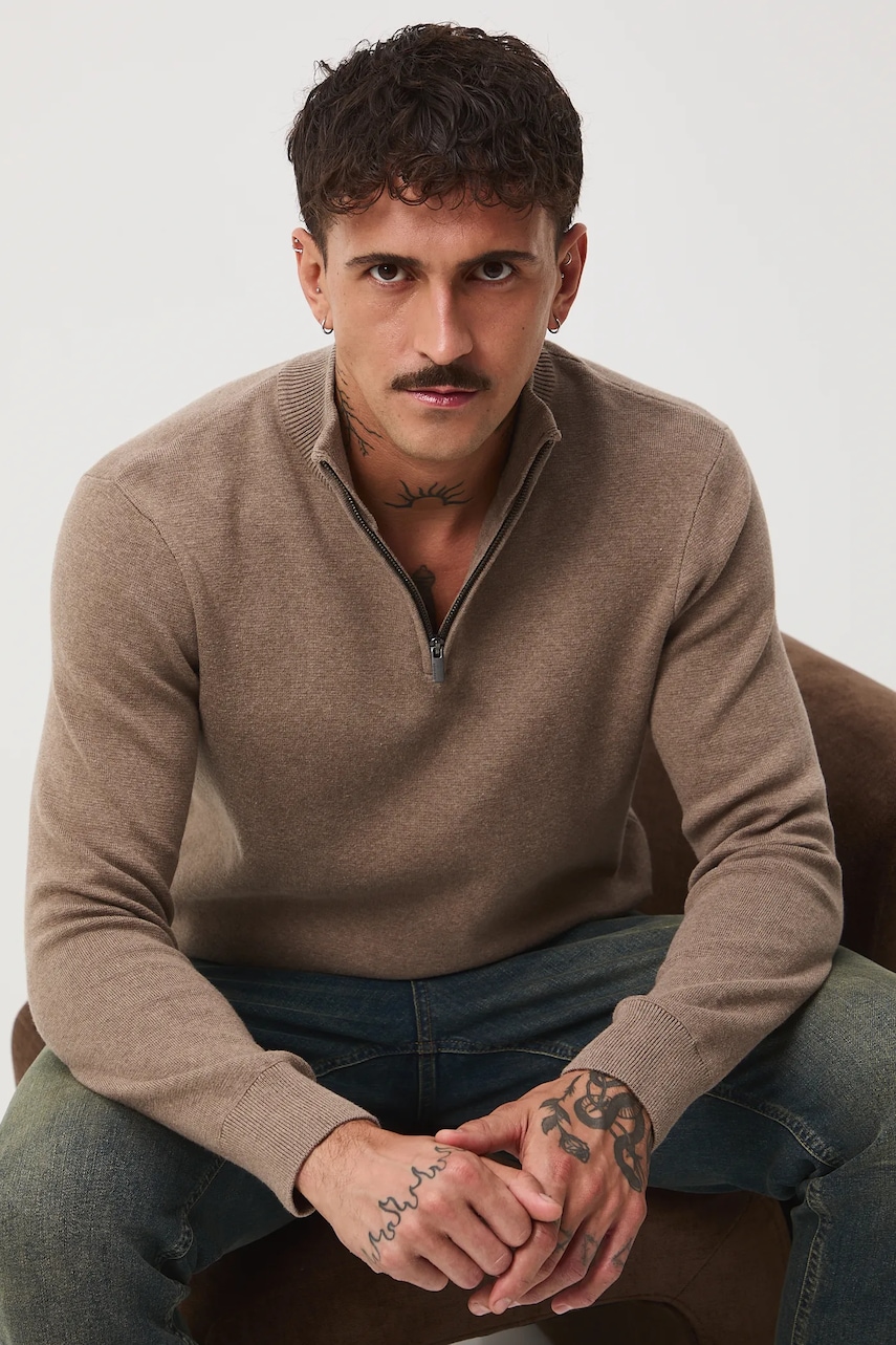 Medicine pulover culoarea maro, cu guler