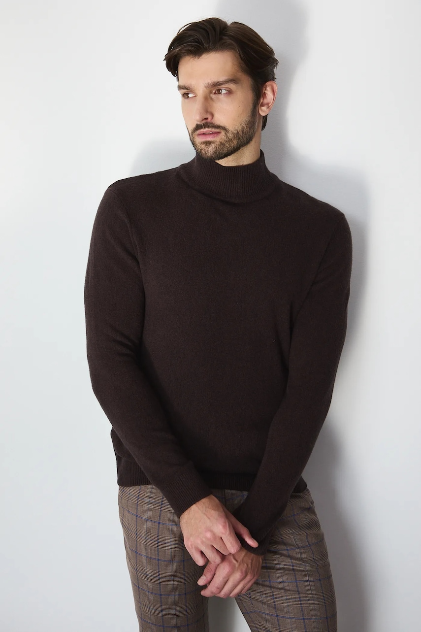 Medicine pulover culoarea maro, light, cu turtleneck