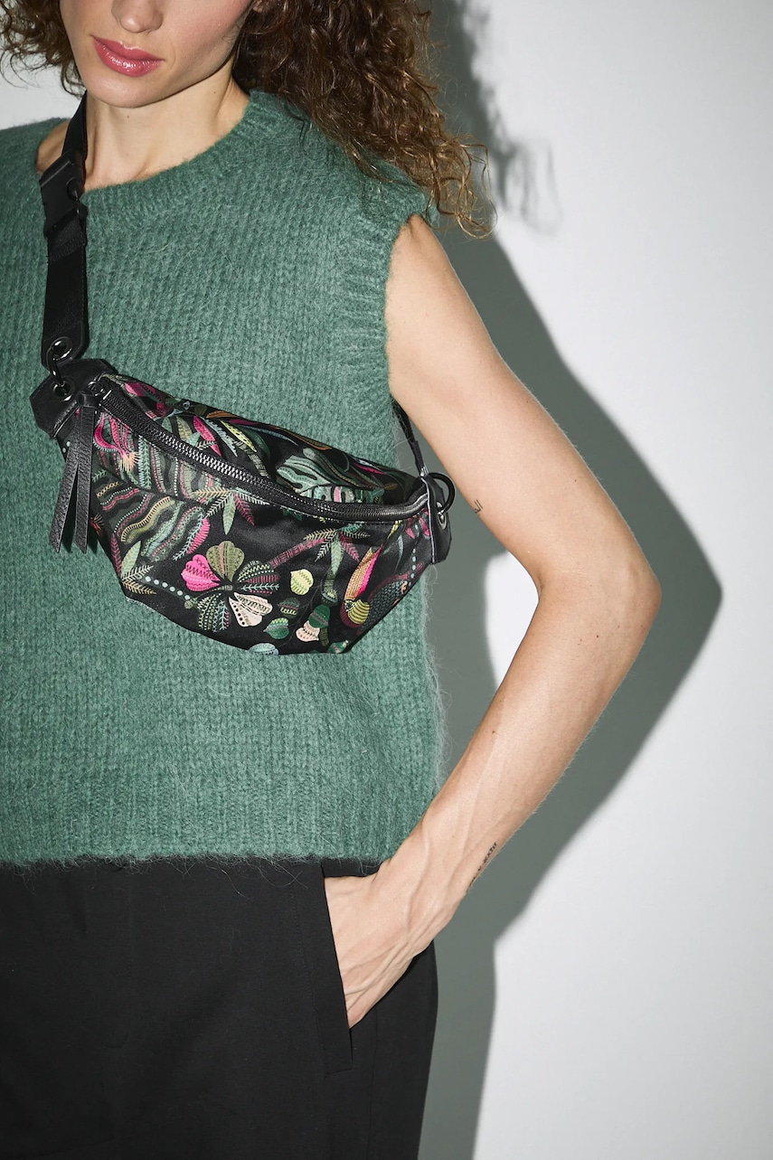 Medicine borseta culoarea negru