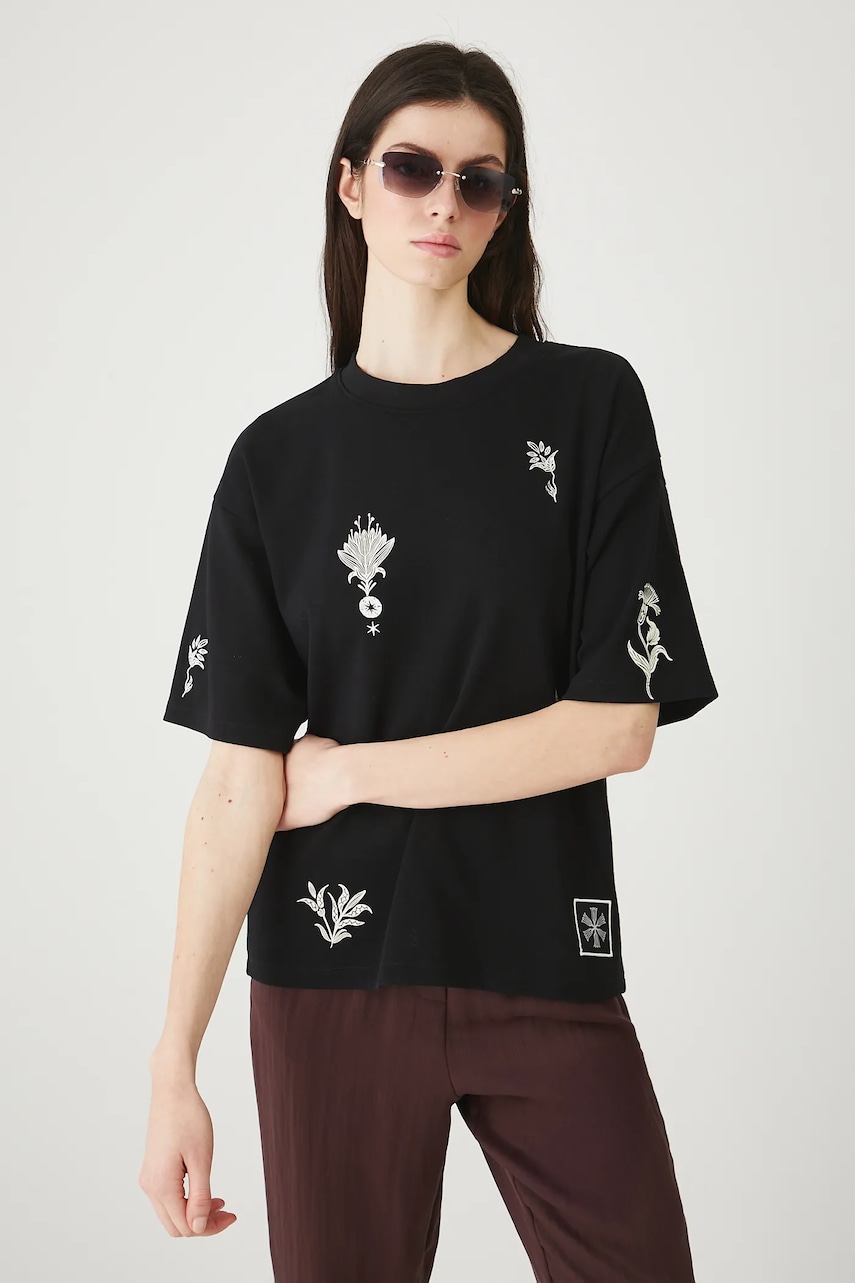 Medicine tricou culoarea negru