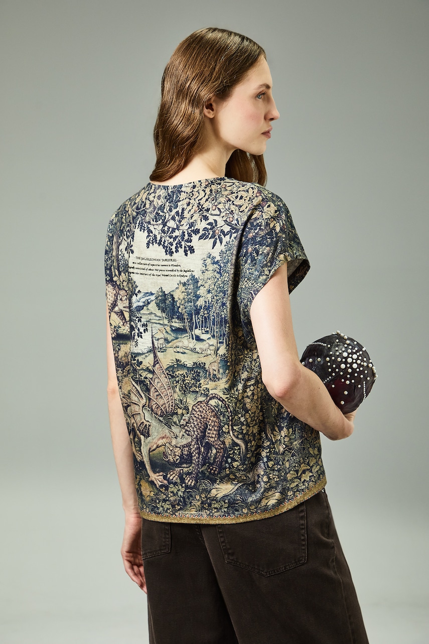 Medicine tricou culoarea maro
