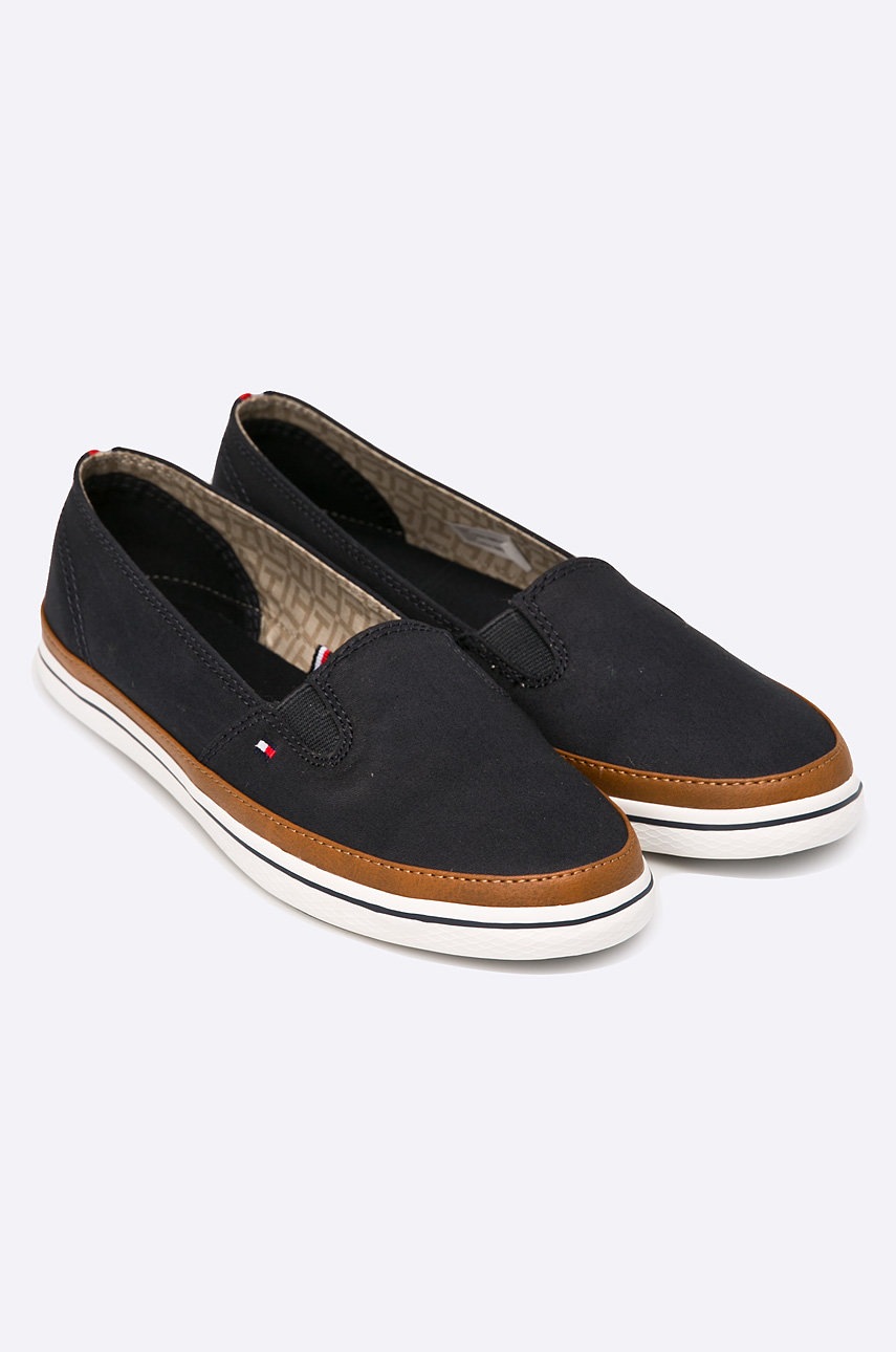 

Tommy Hilfiger - Кеди