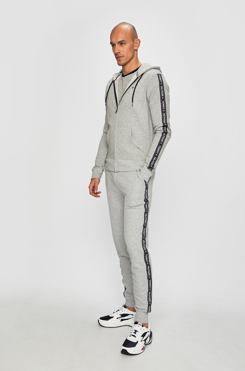 

Tommy Hilfiger - Кофта