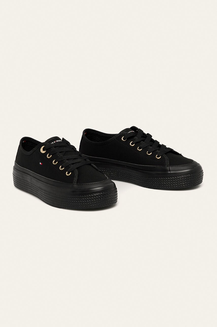 

Tommy Hilfiger - Кеды